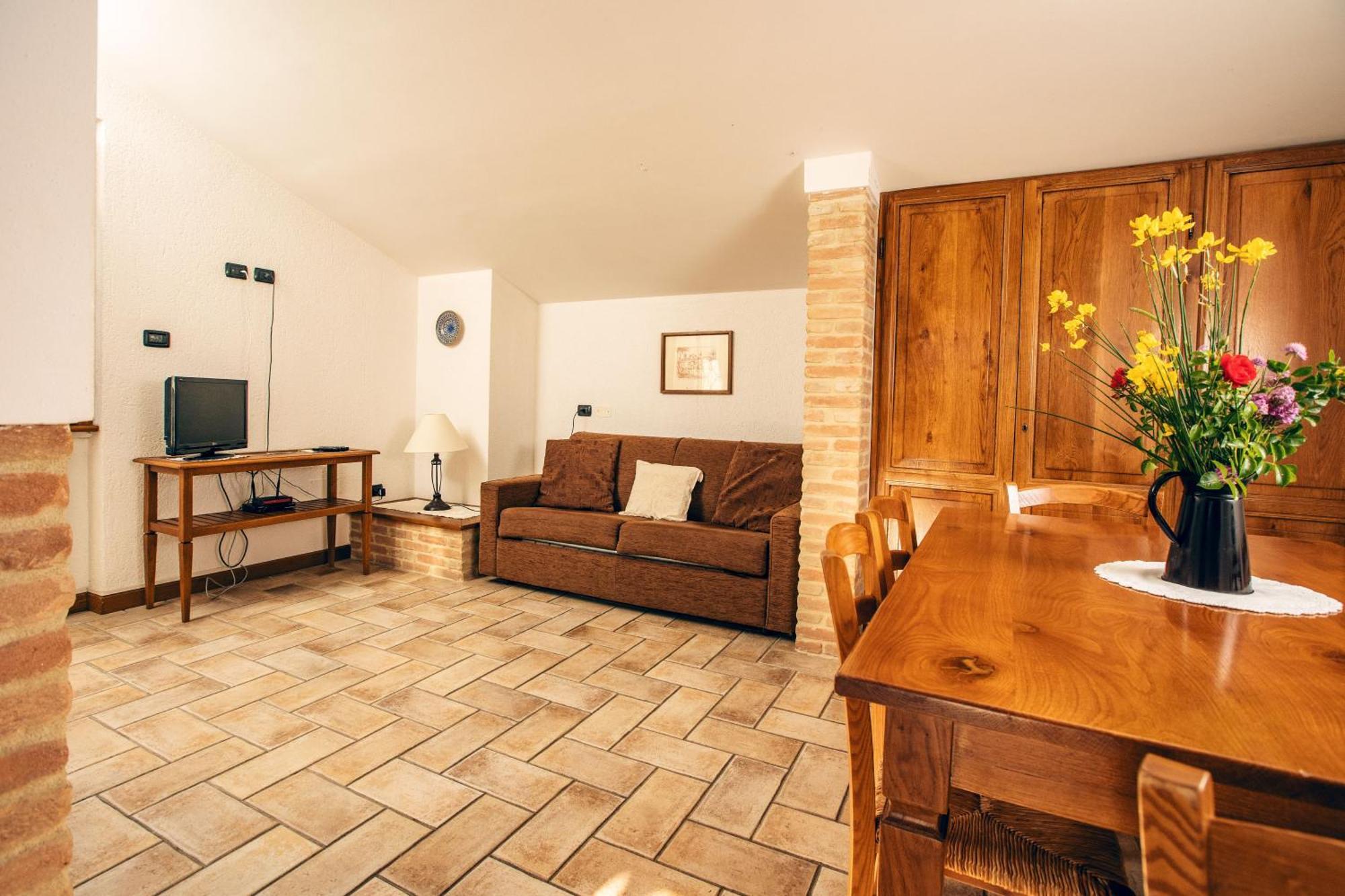 Cerqua Rosara Residence Valtopina Quarto foto
