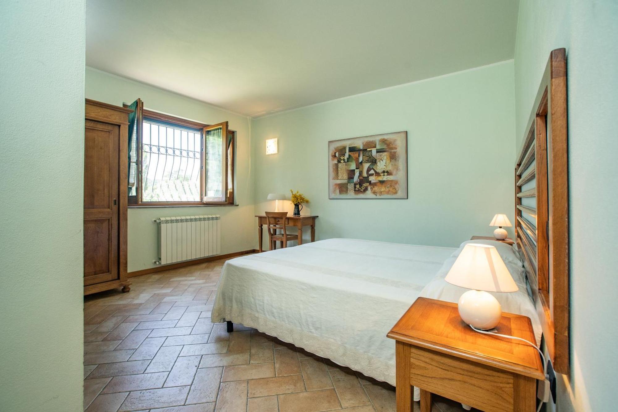 Cerqua Rosara Residence Valtopina Quarto foto